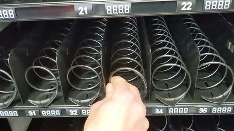 vending machine with spiral system